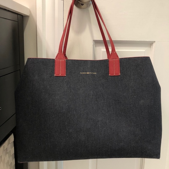 tommy hilfiger reversible tote